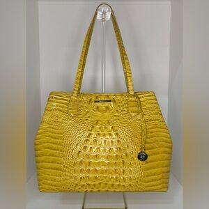 BRAHMIN NWOT Medium Julian in Saffron - A RARE treat to find